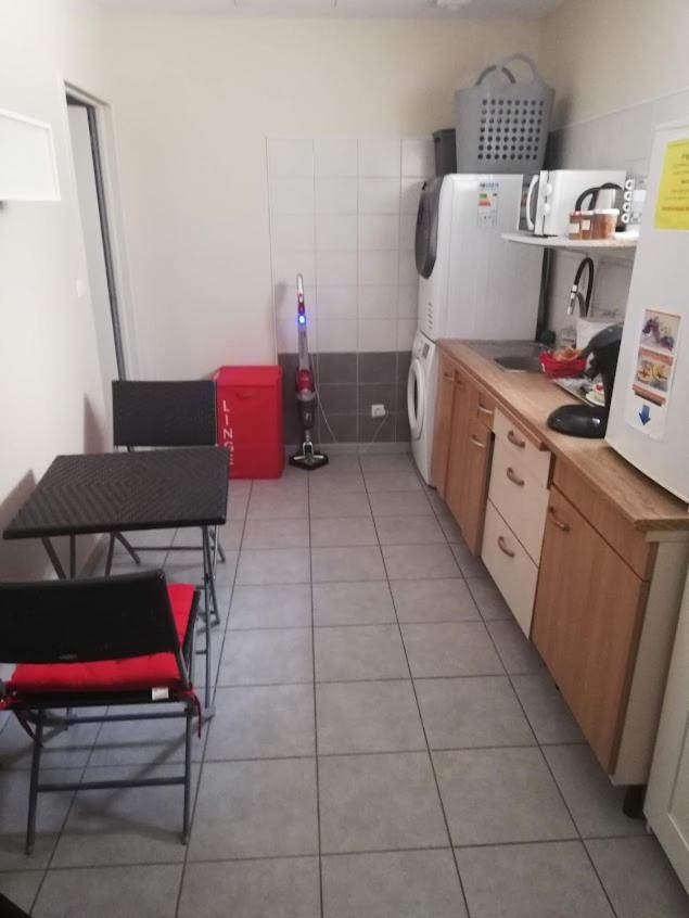 Chambre Avec Salle De Bain Privatisee Avec Petit Dejeuner Compris Оксон Екстериор снимка